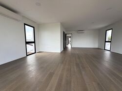 Grove Avenue (D10), Detached #524585771